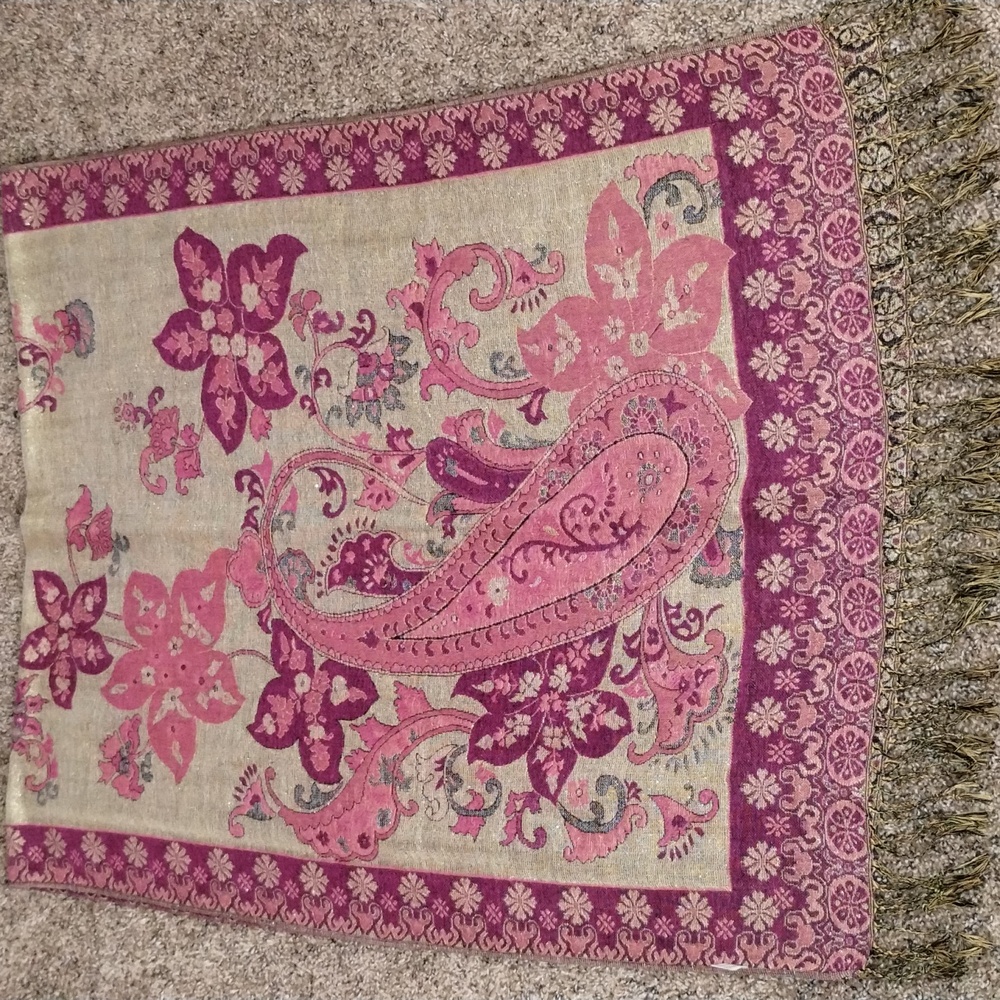 Fringed Scarf - Picture 5 of 8